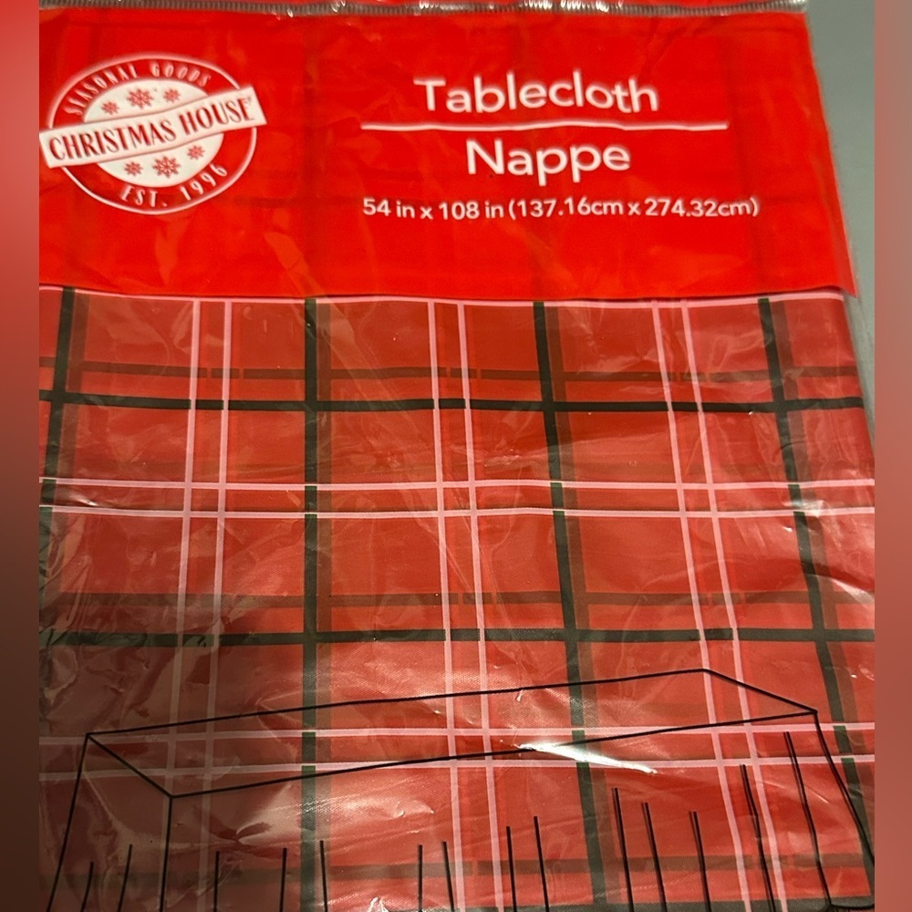 Christmas House Red Retangle Tablecloth - Picture 3 of 3